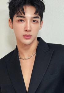 กัส-สัจจกุล-ฮอต