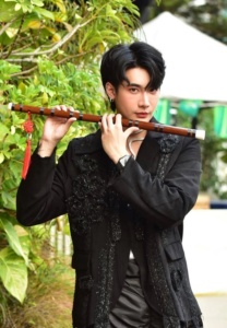 หลุยส์-กฤตวัฒน์