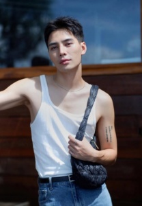 Thanat Yapanya-006-Stunning