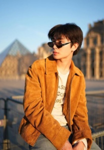 ไทย ชญานนท์ ไทย ชญานนท์