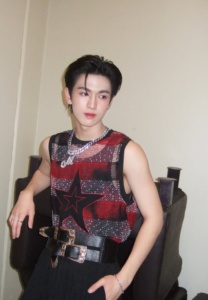 จินวุค คิม-005-Gorgeous