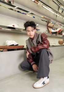 มาร์คกฤษณ์-001-Elegant