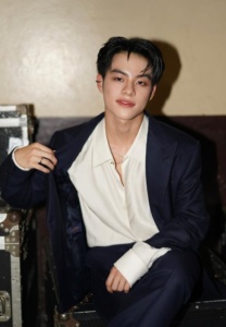 มาร์คกฤษณ์-006-Cute