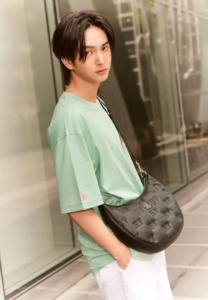 คอปเปอร์ เดชาวัต-001-Stunning