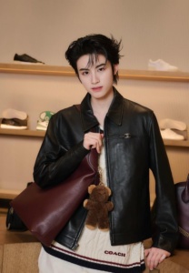 เอเอ อชิรกรณ์-007-Charming