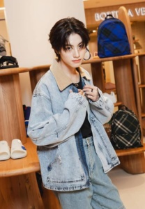 เอเอ อชิรกรณ์-010-Pretty