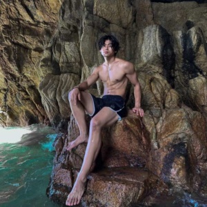 Koichi Moriwaki-003-Stunning