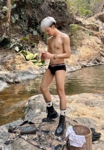 ครูเมท ภาณุวัชร์ นามสาย-002-Graceful