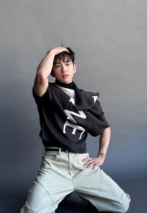 Jinyoung-002-Elegant