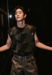 Mark Tuan-012-Stunning