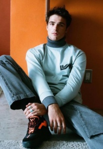 jacob-elordi-011-Gorgeous