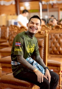 ปอน-จักกฤษณ์-005-Lovely