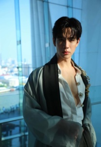 ฟิล์ม-ธนภัทร