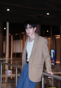 ฟิล์ม-ธนภัทร
