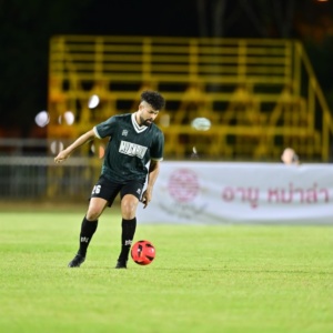 สิบหมื่น-โค้ชนาย